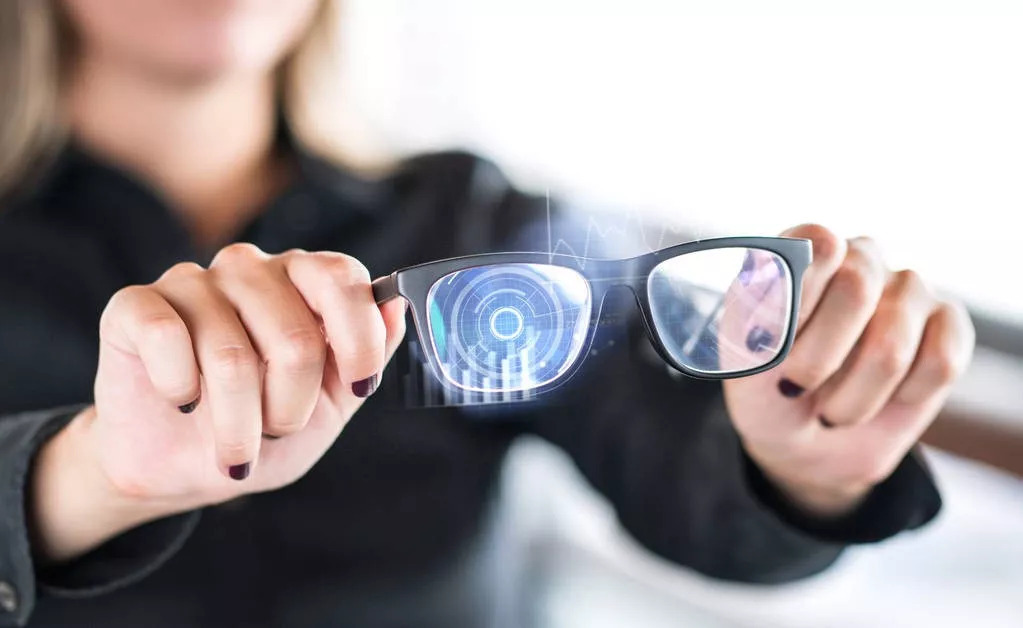 最失败的AI硬件被苹果、OpenAI、Meta抢着「复活」(图1)
